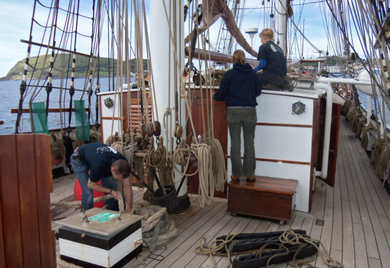 Aufräumen auf dem Vorschiff